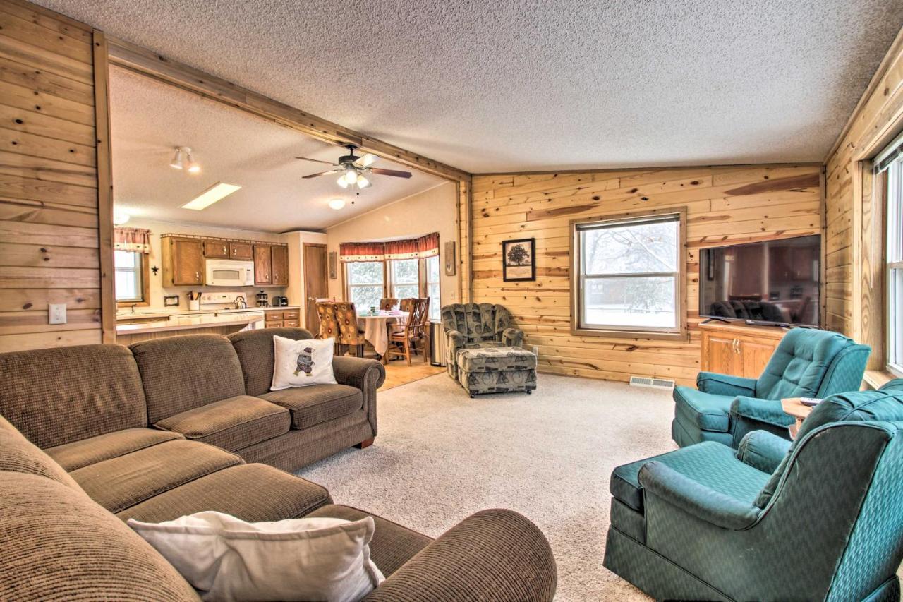 Cozy Crosby Cabin Near Serpent Lake And Main St Exterior foto