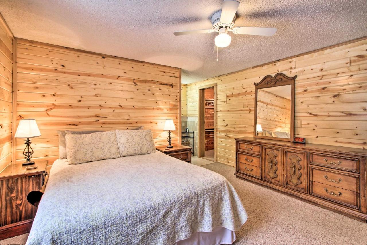 Cozy Crosby Cabin Near Serpent Lake And Main St Exterior foto